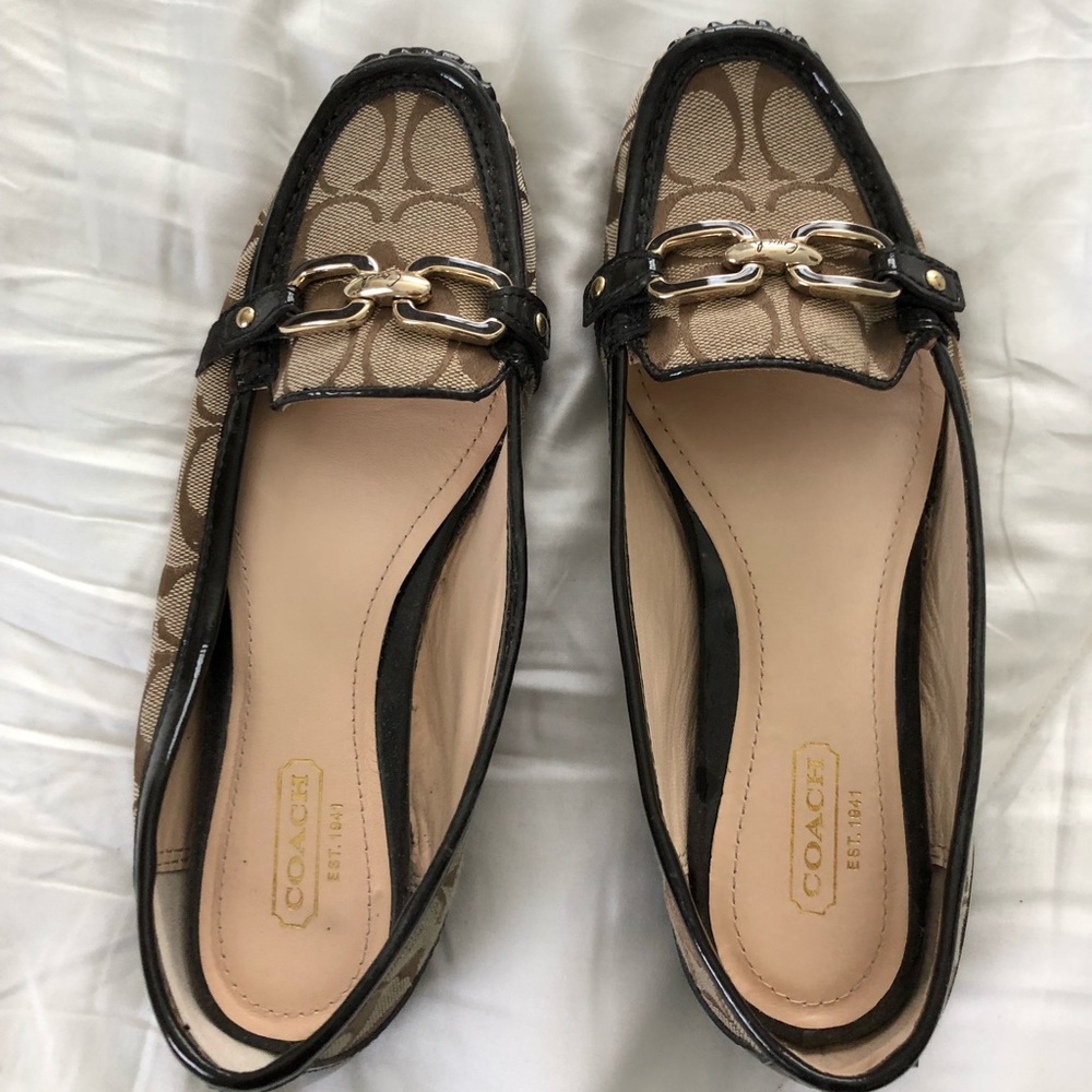 Barely worn Coach flats